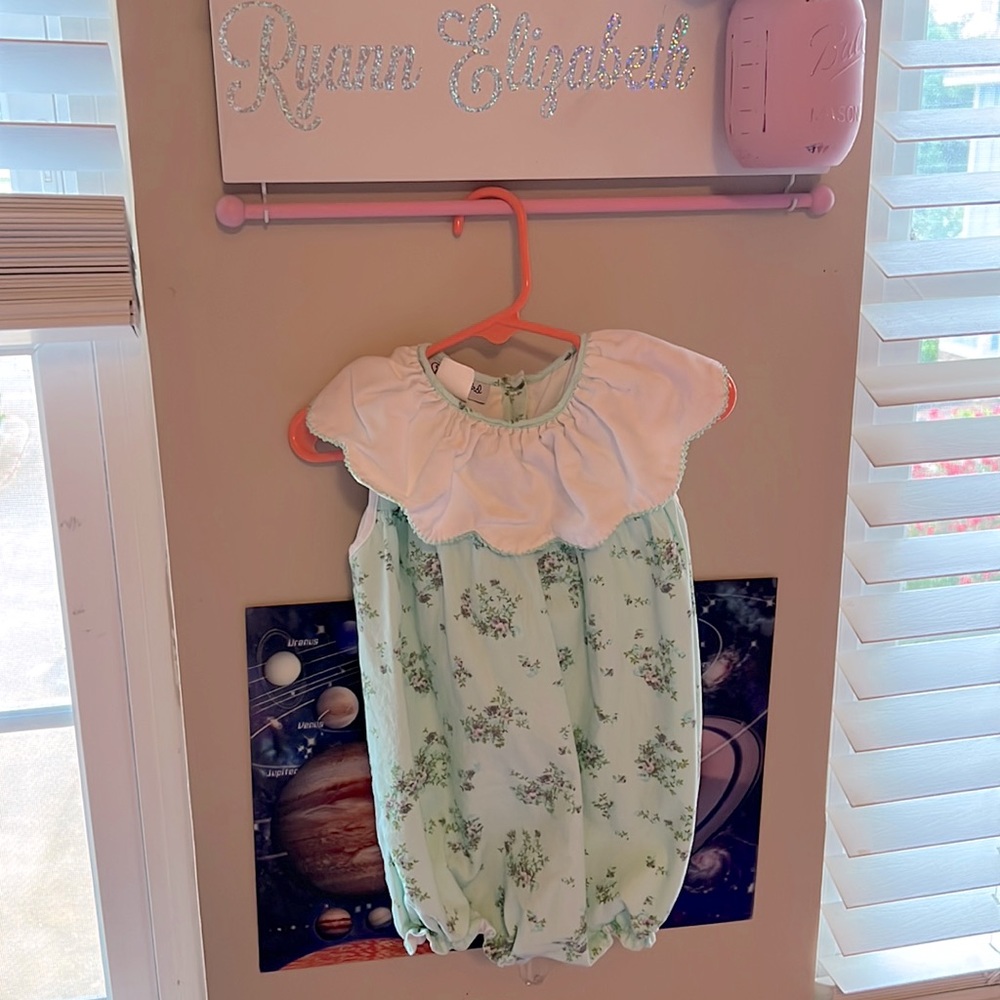 Green Smockingbird Bubble. Size 2T